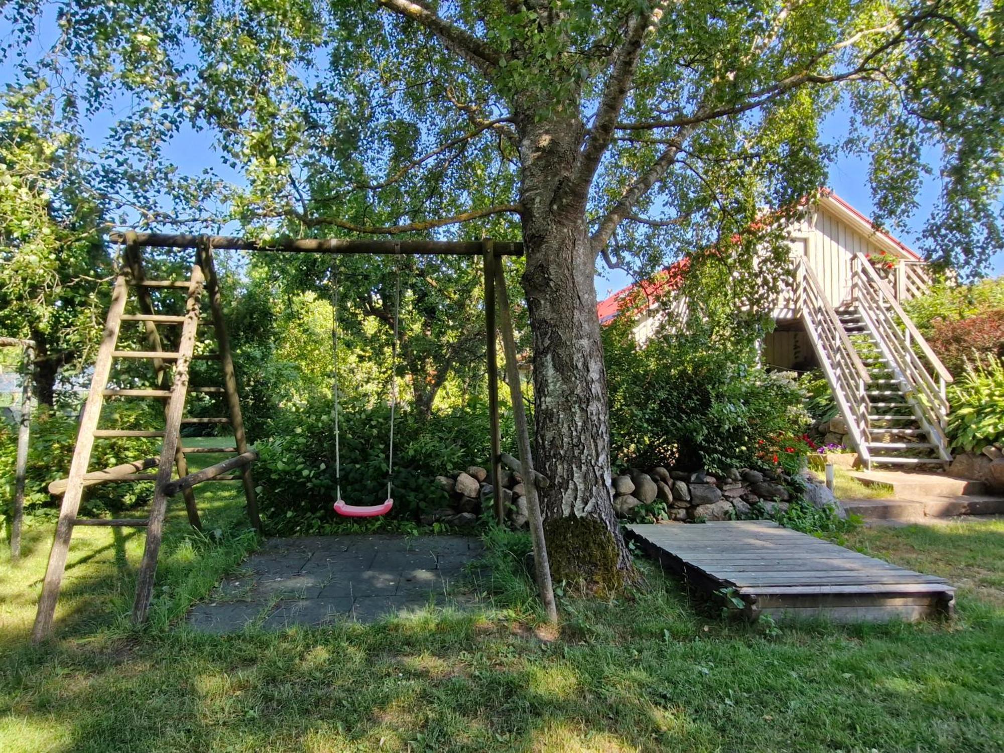 Piibelehe Guest Accommodation Kuressaare Kültér fotó