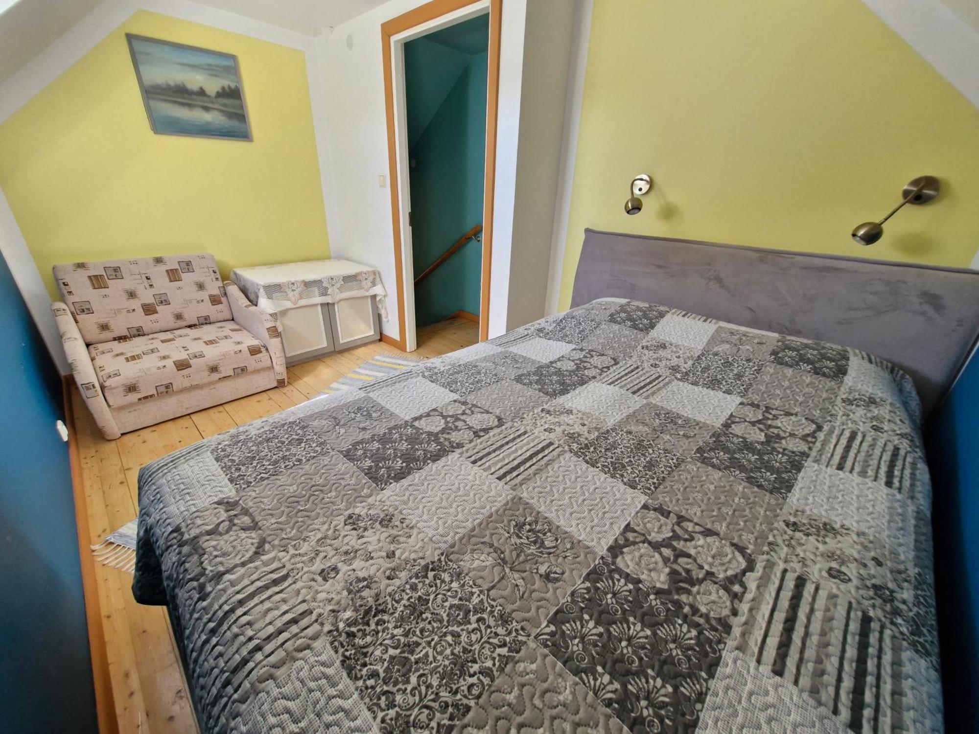 Piibelehe Guest Accommodation Kuressaare Kültér fotó