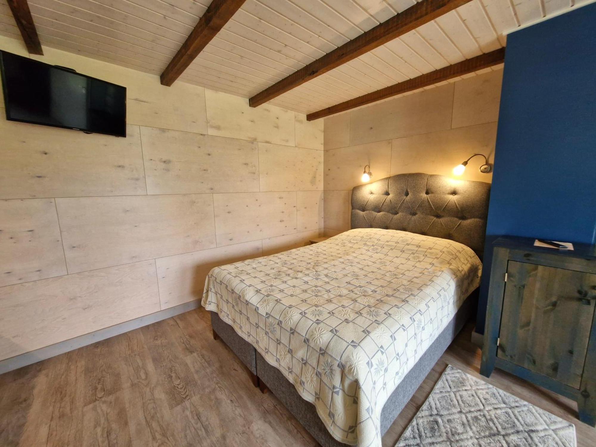 Piibelehe Guest Accommodation Kuressaare Kültér fotó